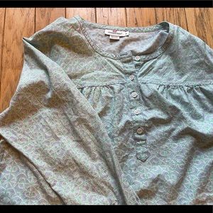 Vineyard Vines Blouse